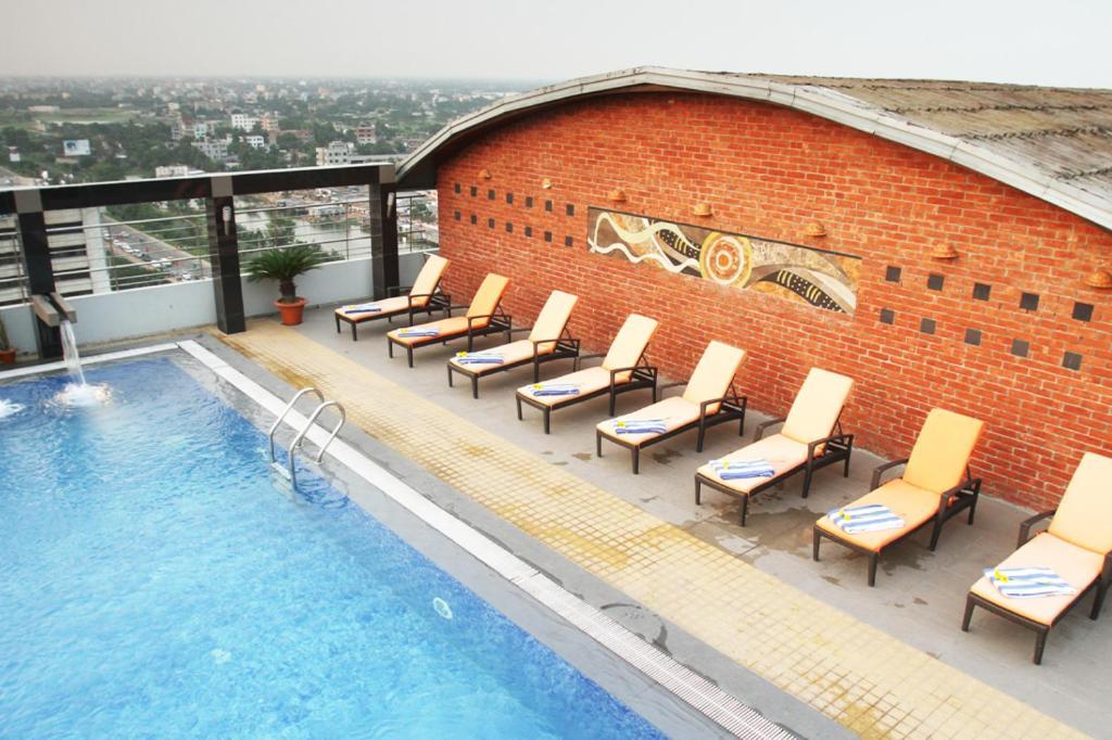 Dhaka Regency Hotel & Resort Dış mekan fotoğraf