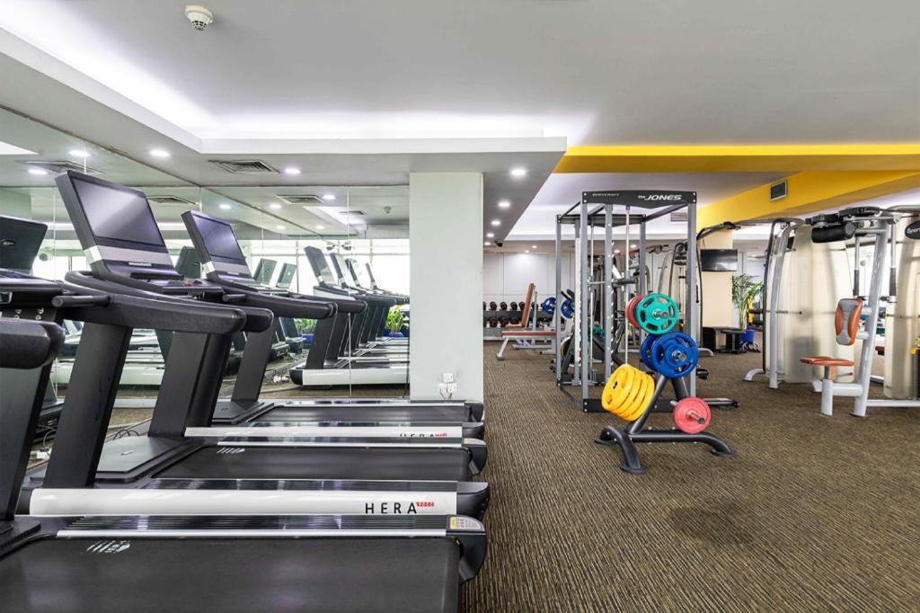 Dhaka Regency Hotel & Resort Dış mekan fotoğraf