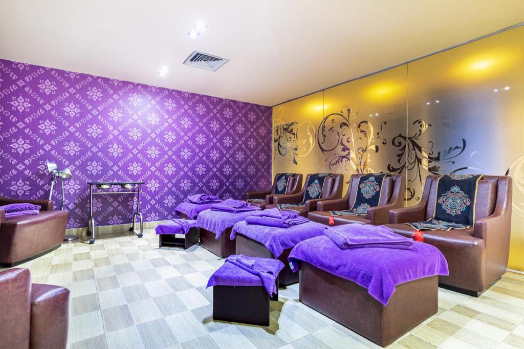 Dhaka Regency Hotel & Resort Dış mekan fotoğraf