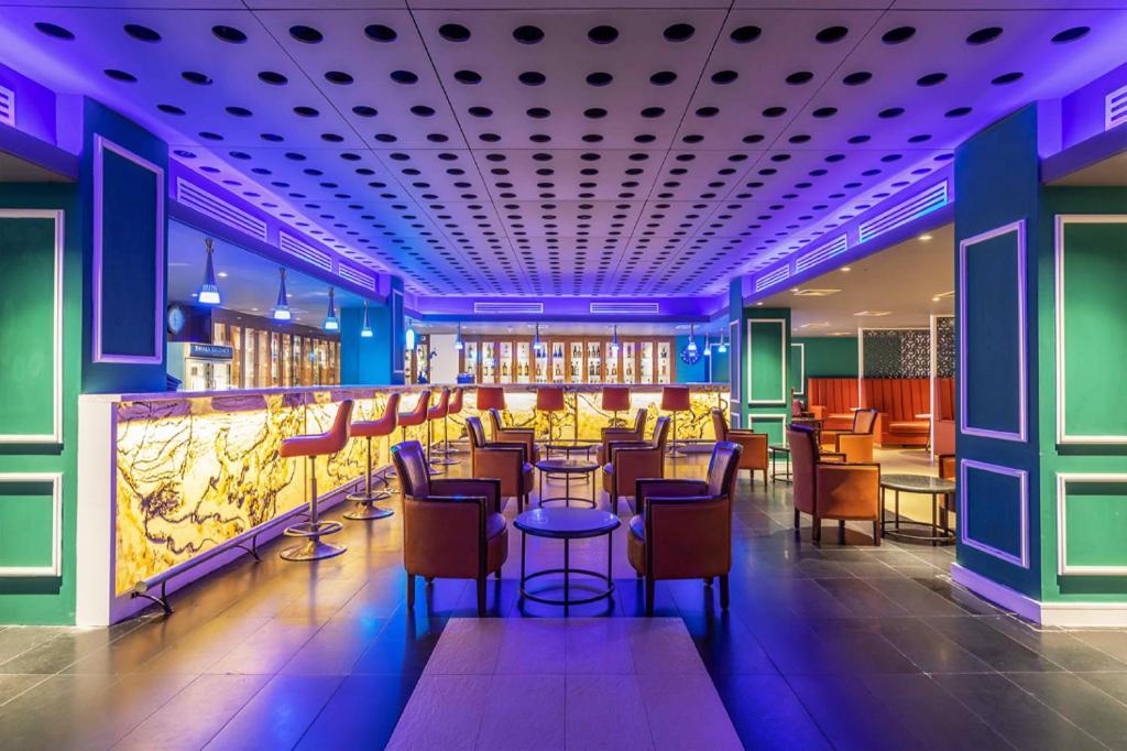 Dhaka Regency Hotel & Resort Dış mekan fotoğraf
