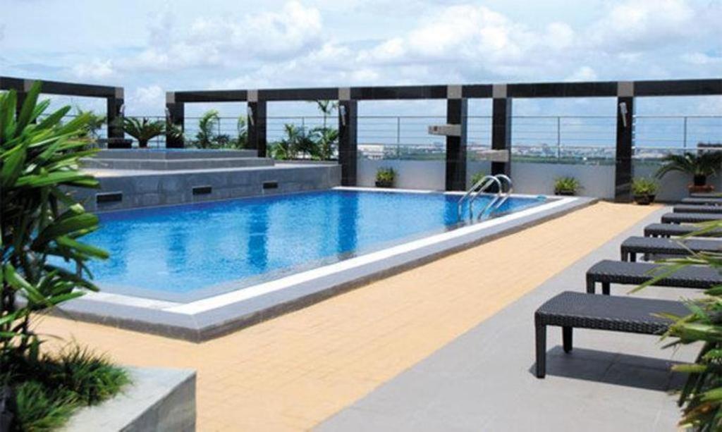 Dhaka Regency Hotel & Resort Dış mekan fotoğraf