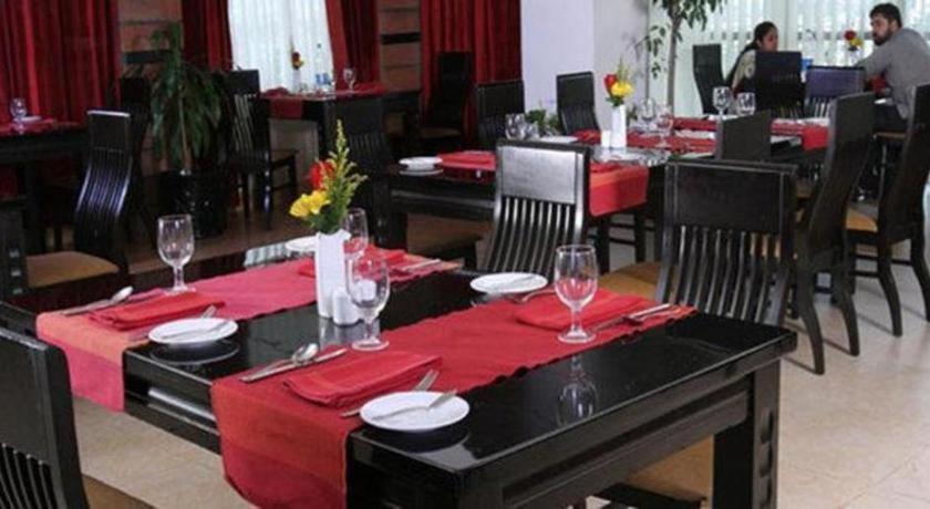 Dhaka Regency Hotel & Resort Dış mekan fotoğraf